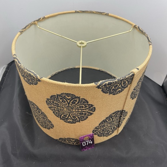 Lamp Shade 9"tall 12"across - Picture 2 of 7